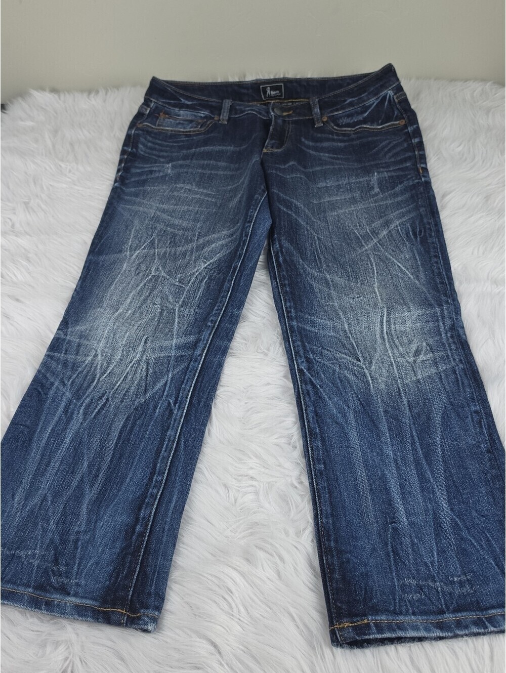 Remix by Rock Revival Size 29 Easy Capri Jeans